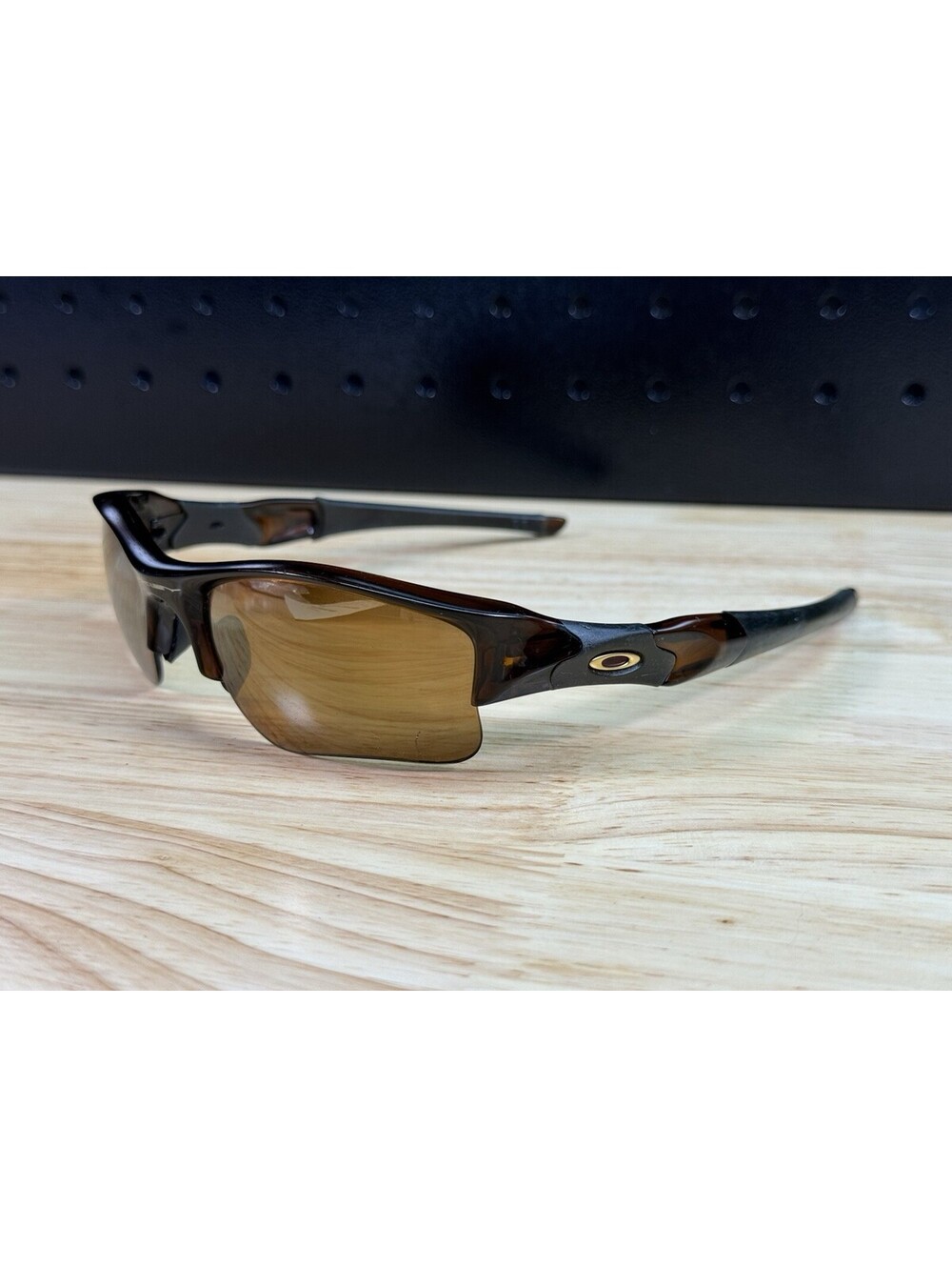 Oakley 12-904 Flak Jacket Root Beer Sunglasses 63[]14-133 *Scratched Lenses